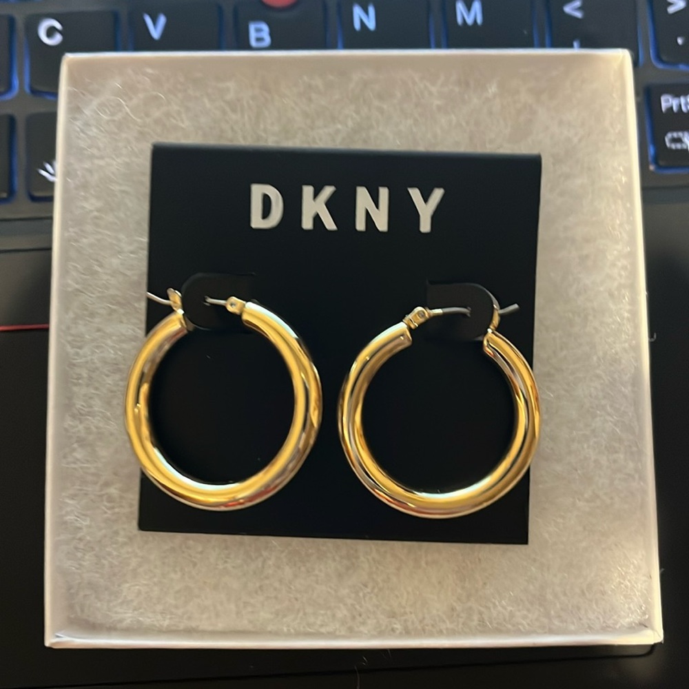 NWT DKNY gold tone hoops